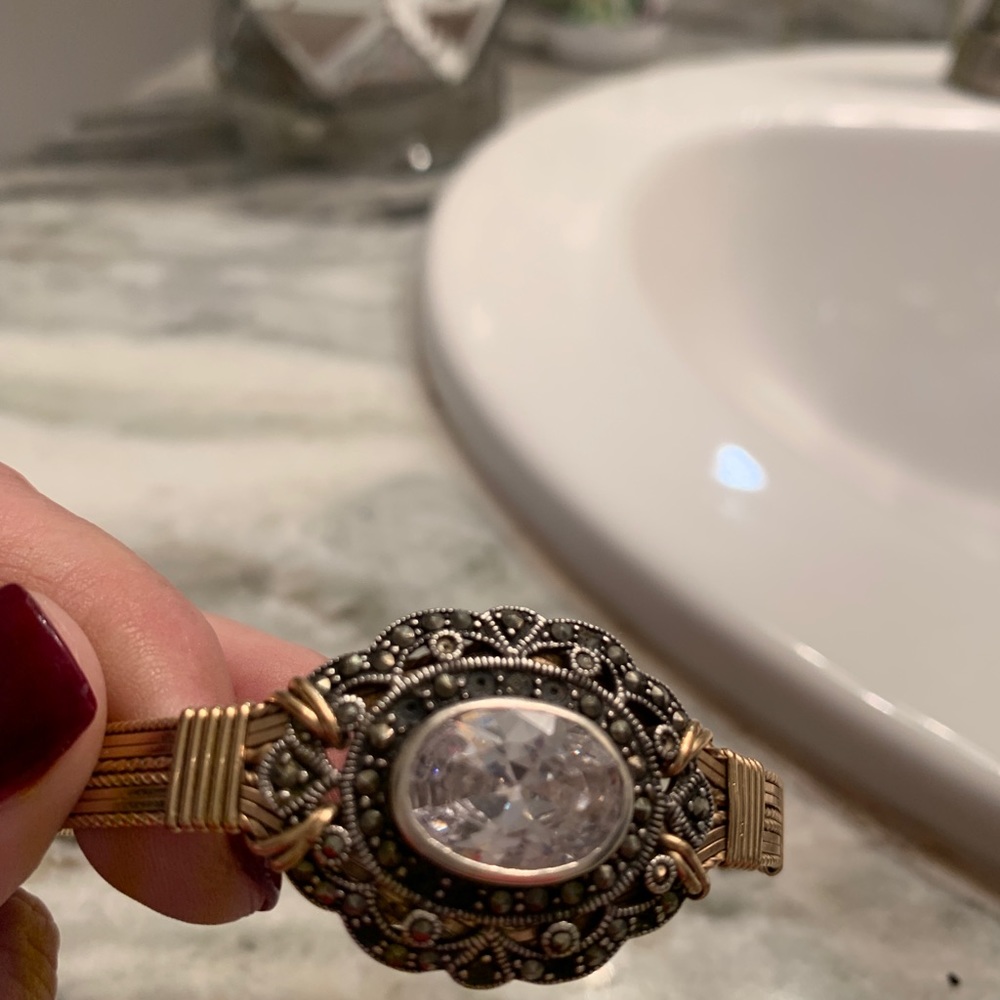 Renaldo type gold bracelet